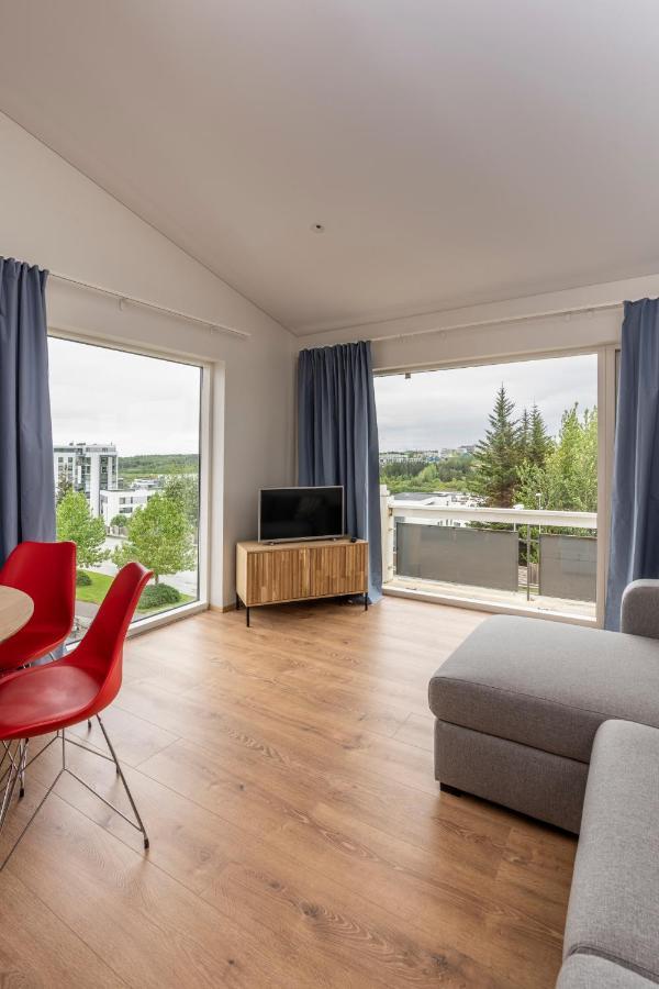 Lundur Apartments Reykjavik Exterior photo
